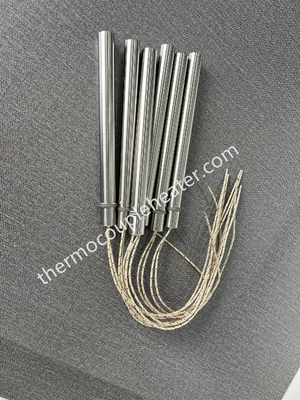 Cartridgeverwarmer in elektrische cartridgeverwarmer met flensplaat en metalen mesh