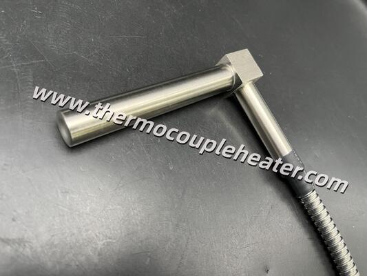 Ruimtebesparende verwarming: 90° haakse patroonverwarming met stalen kubusverbinding