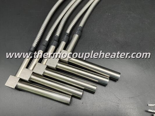 Ruimtebesparende verwarming: 90° haakse patroonverwarming met stalen kubusverbinding