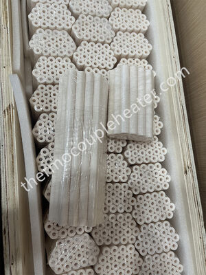 Hoogtemperatuur Alsint C799 99,7% Aluminium Keramische isolatoren voor ovens